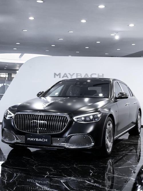 成都105岚图汽车的售后服务让用户无忧出行，迈巴赫未来的豪华车趋势